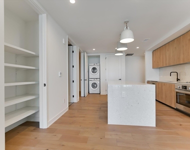 84 East Ave - Photo Thumbnail 3