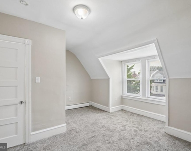 481 Gerhard Street - Photo Thumbnail 15