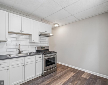 481 Gerhard Street - Photo Thumbnail 3
