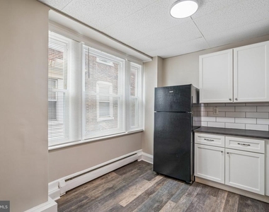 481 Gerhard Street - Photo Thumbnail 1