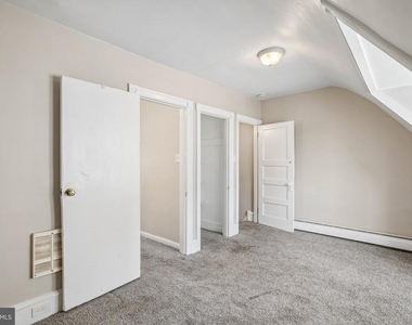 481 Gerhard Street - Photo Thumbnail 13