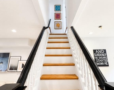3578 New Queen Street - Photo Thumbnail 6