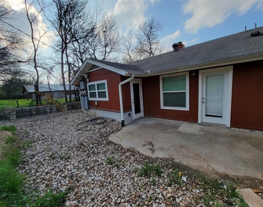 2903 Catalina #b Dr - Photo Thumbnail 16