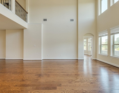 4233 Privacy Hedge St - Photo Thumbnail 20