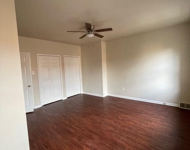 1734 W Diamond Street - Photo Thumbnail 31
