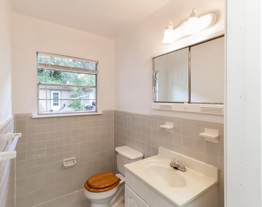 2305 Westforest Dr - Photo Thumbnail 11