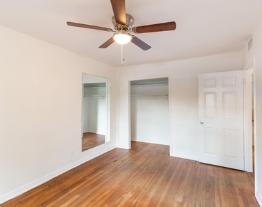 2305 Westforest Dr - Photo Thumbnail 13