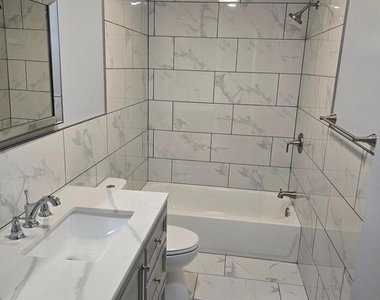 5927 Ridge Avenue - Photo Thumbnail 2