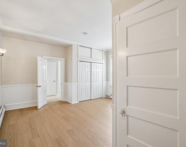 481 Gerhard Street - Photo Thumbnail 10