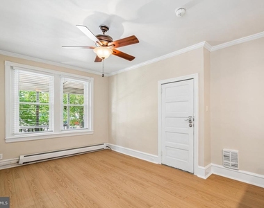 481 Gerhard Street - Photo Thumbnail 2