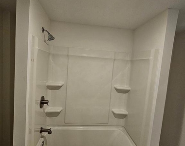 1847 E Lippincott Street - Photo Thumbnail 7