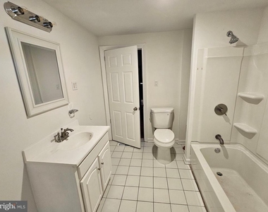 1847 E Lippincott Street - Photo Thumbnail 8