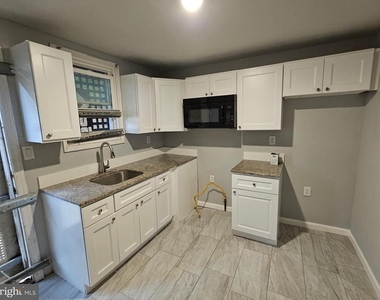 1847 E Lippincott Street - Photo Thumbnail 4