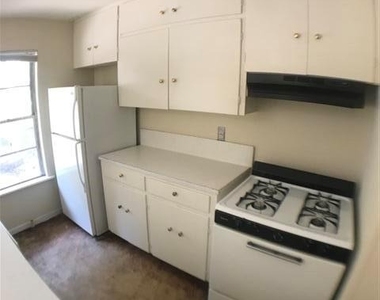 917 Keith Ln - Photo Thumbnail 5