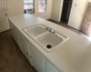 917 Keith Ln - Photo Thumbnail 6
