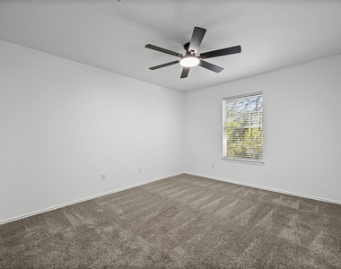 4501 Whispering Valley Dr - Photo Thumbnail 12