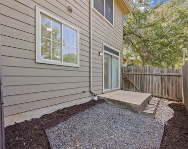 4501 Whispering Valley Dr - Photo Thumbnail 16