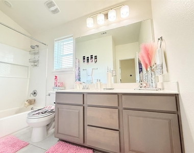 4644 Padula Dr - Photo Thumbnail 24