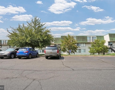 3323 Forest Lane - Photo Thumbnail 31