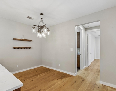 3108 Corbin Ln - Photo Thumbnail 5