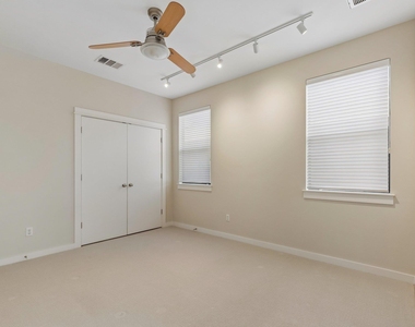 3108 Corbin Ln - Photo Thumbnail 15