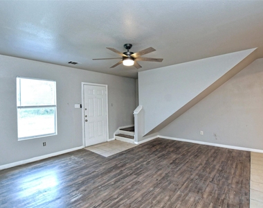 6121 Ponca St - Photo Thumbnail 4