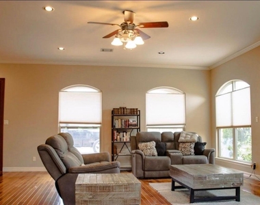 20600 Highland Lake Dr - Photo Thumbnail 1