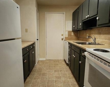 804 Vaughn Road - Photo Thumbnail 1