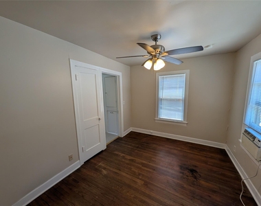 304 E 42nd St - Photo Thumbnail 12