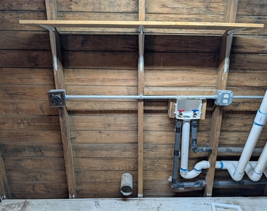 304 E 42nd St - Photo Thumbnail 23