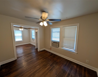 304 E 42nd St - Photo Thumbnail 14