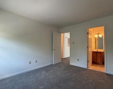 279 W Uwchlan Avenue - Photo Thumbnail 12