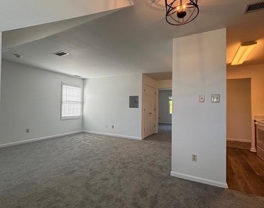 279 W Uwchlan Avenue - Photo Thumbnail 9