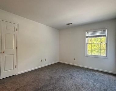 279 W Uwchlan Avenue - Photo Thumbnail 14