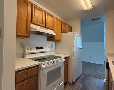 279 W Uwchlan Avenue - Photo Thumbnail 4