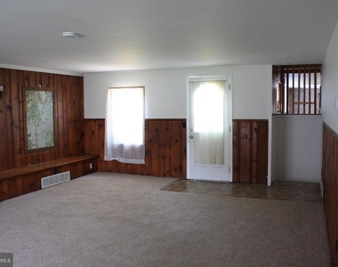 1349 Phoenixville Pike Unit C - Photo Thumbnail 8