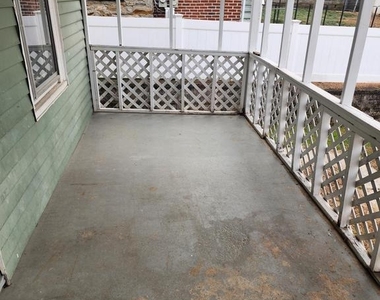 118 S 6th Avenue - Photo Thumbnail 8