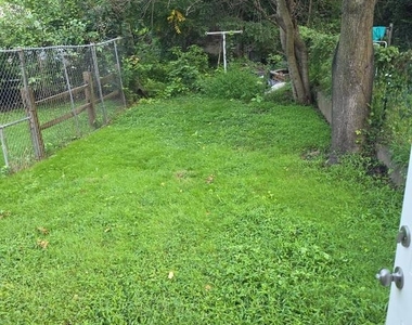 243 E Valley Road - Photo Thumbnail 11