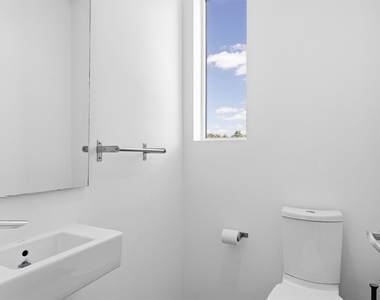 2301 S 5th St - Photo Thumbnail 16