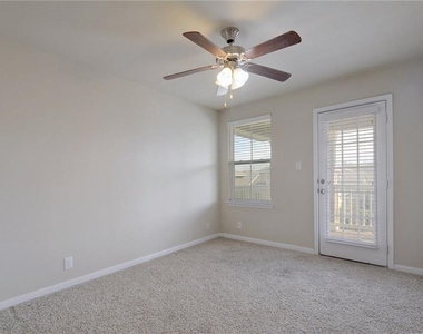8528 White Ibis Dr - Photo Thumbnail 5