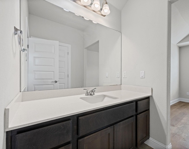 101 Stone Canyon Dr - Photo Thumbnail 21