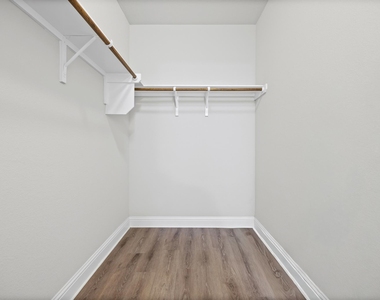 101 Stone Canyon Dr - Photo Thumbnail 15