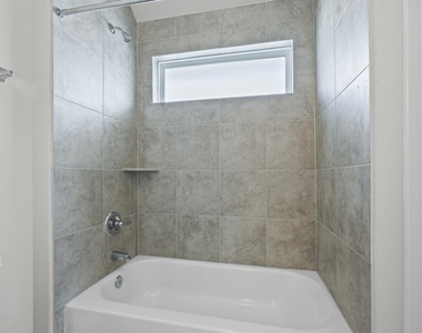 101 Stone Canyon Dr - Photo Thumbnail 22