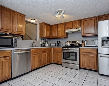 7801 Palacios Dr - Photo Thumbnail 9