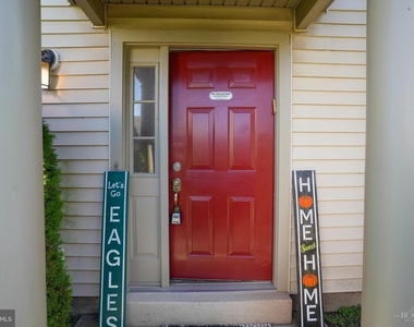 201 White Pine Court - Photo Thumbnail 1