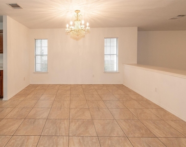 11308 Blairview Ln - Photo Thumbnail 5