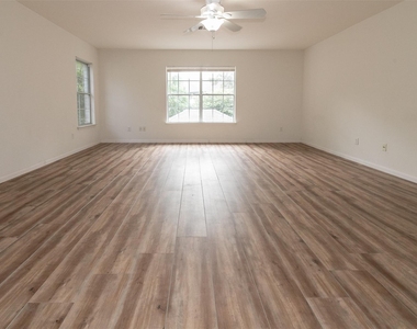 11308 Blairview Ln - Photo Thumbnail 13