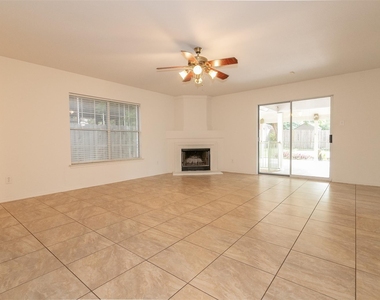 11308 Blairview Ln - Photo Thumbnail 10