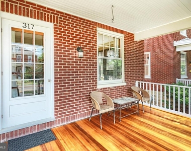 317 N Stratton Street - Photo Thumbnail 2