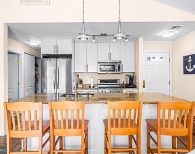 144 Peter Road - Photo Thumbnail 9